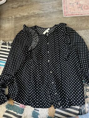 Simple retro Black Polka Dot Ruffle Button-Up Blouse